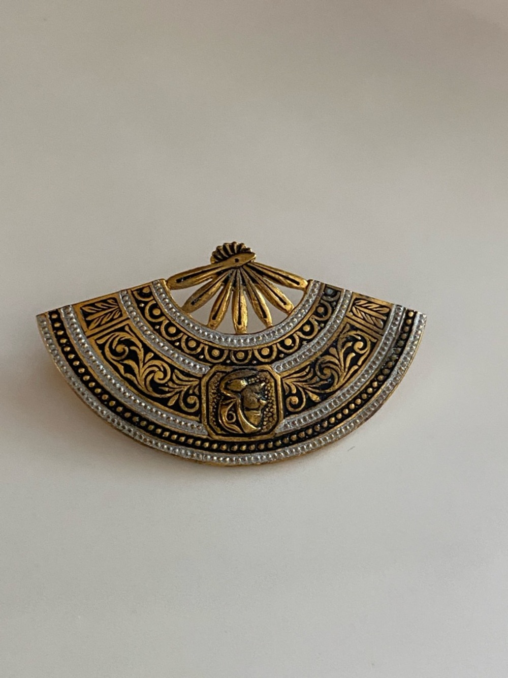 VTG Ornate Damascene Fan-Shaped Brooch